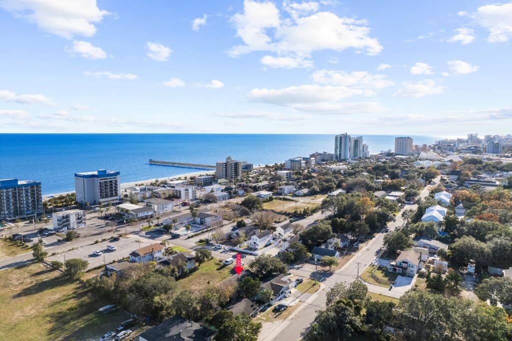 Gorgeous Centrally Located Ocean View 2 King, Huge Private Yard & Deck, Firepit, Bbq, & Game Tables Myrtle Beach Exteriör bild
