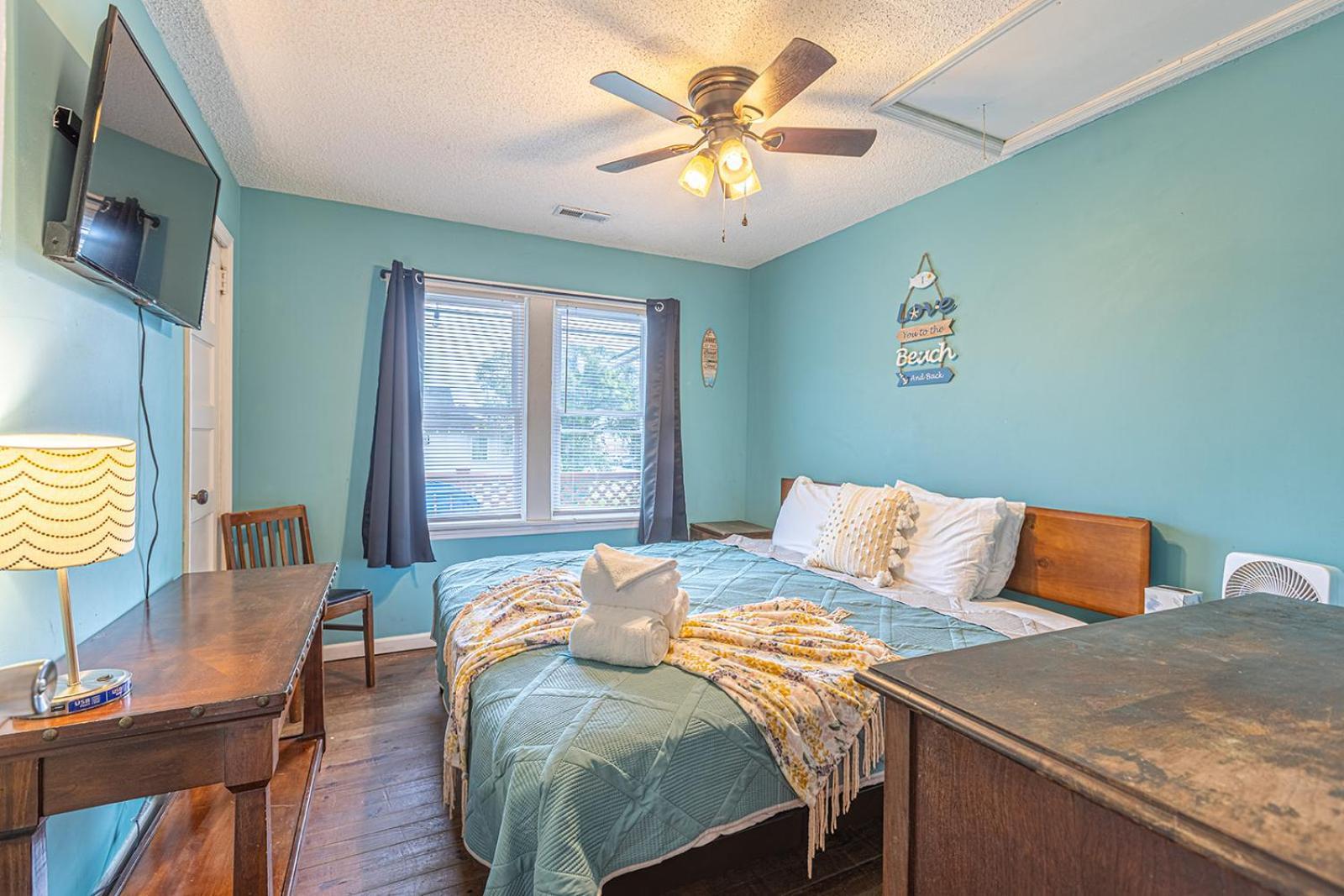 Gorgeous Centrally Located Ocean View 2 King, Huge Private Yard & Deck, Firepit, Bbq, & Game Tables Myrtle Beach Exteriör bild